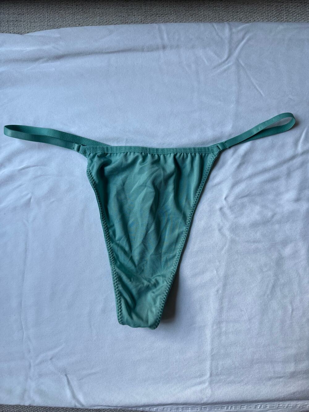 NWOT Jezebel Vintage Mint Green Second Skin High Cut String Thong Size L